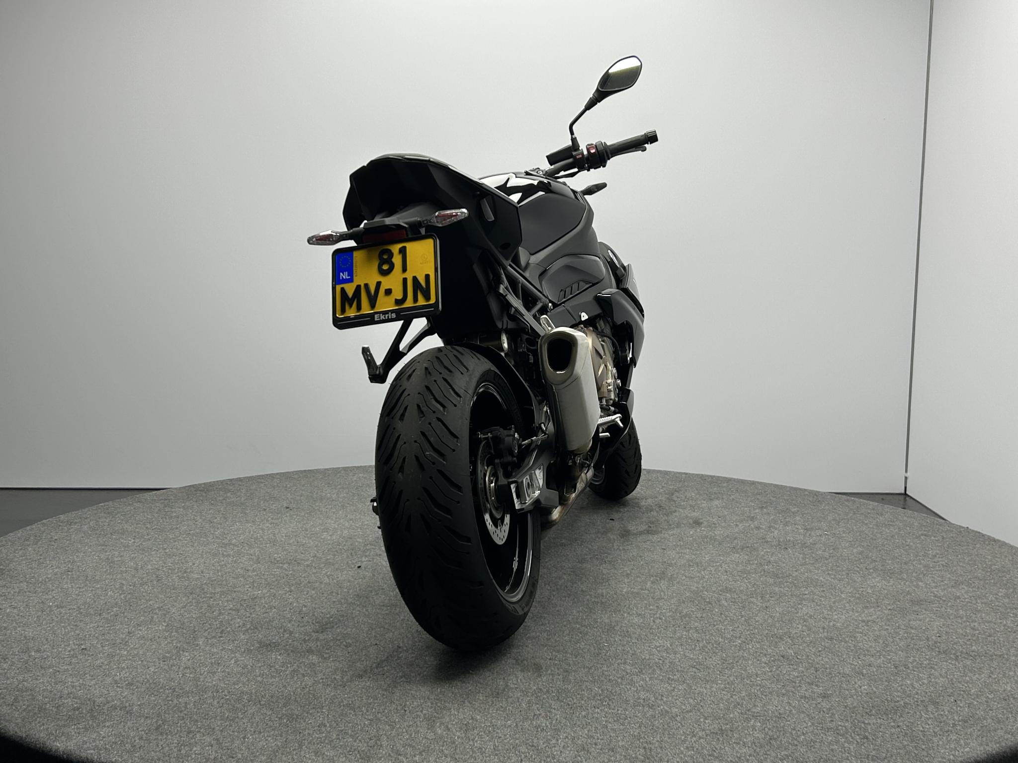 BMW S 1000 R Triple Black - Afbeelding 3