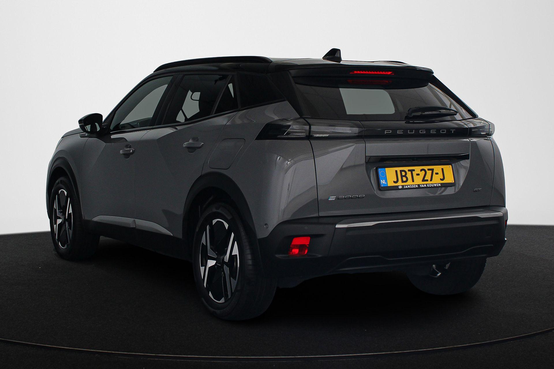 Peugeot e-2008