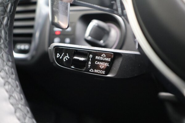 cruise control adaptief en stuurhulp cruise control adaptief en stuurhulp