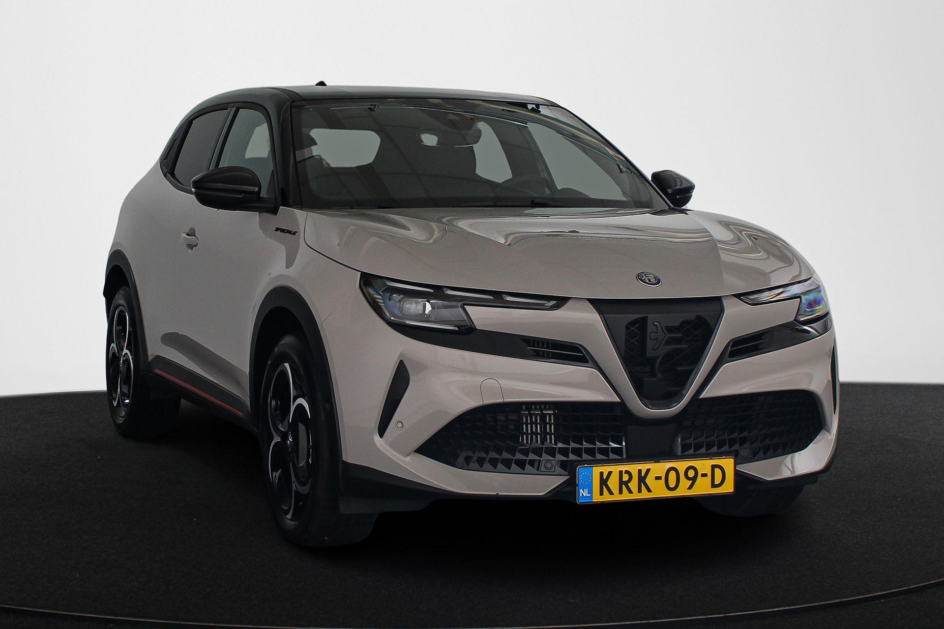 Alfa Romeo Junior 1.2 Turbo Hybrid Ibrida Speciale - Afbeelding 2