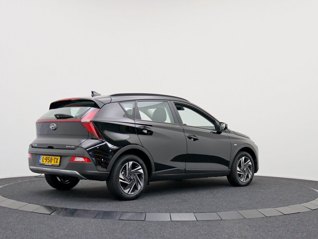 Hyundai Bayon 1.0 T-GDI Comfort Smart | Navigatie | 1e Eigenaar | Dealer onderhouden - Afbeelding 2