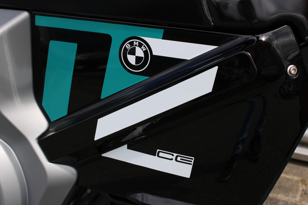BMW CE 02 4