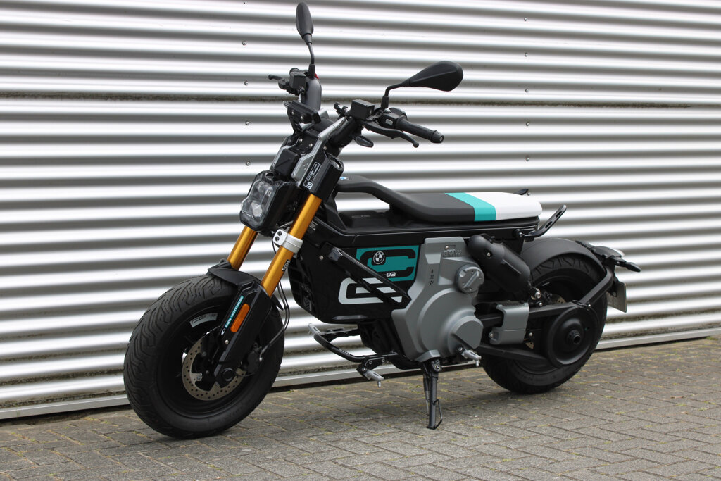 BMW CE 02 9