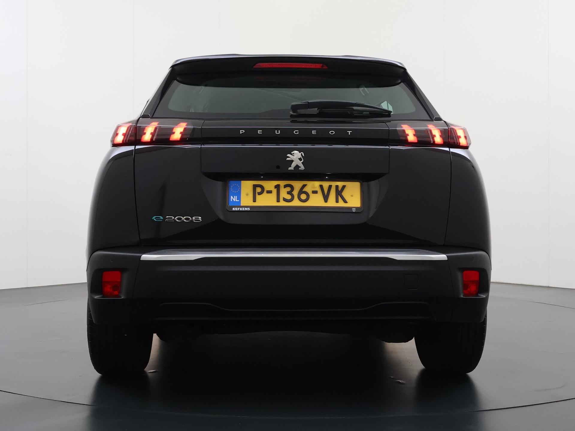 Peugeot e-2008
