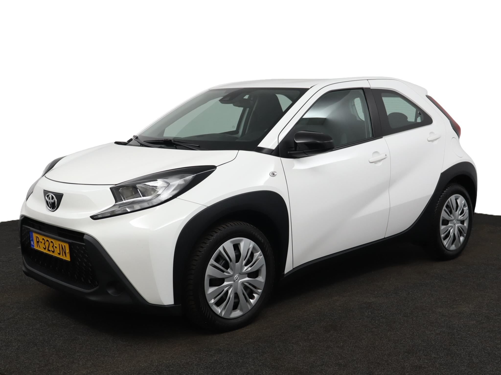 Toyota Aygo X 1.0 VVT-i MT Play