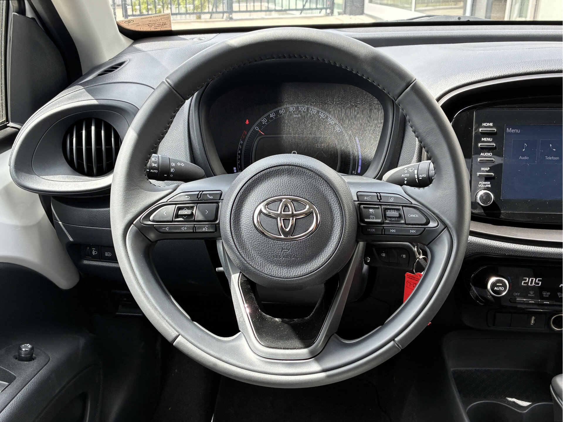 Toyota Aygo X 1.0 VVT-i S-CVT first Automaat - Afbeelding 4