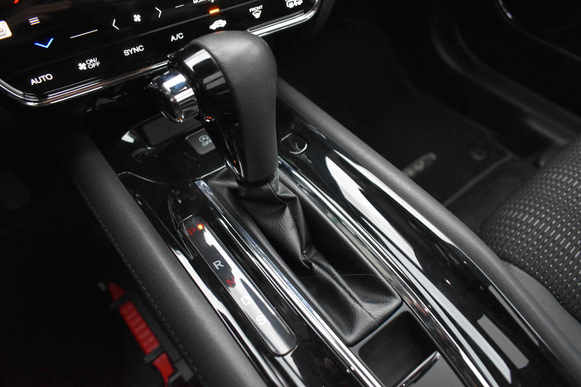 Honda HR-V 1.5 i-VTEC Executive Automaat 131pk - Afbeelding 4