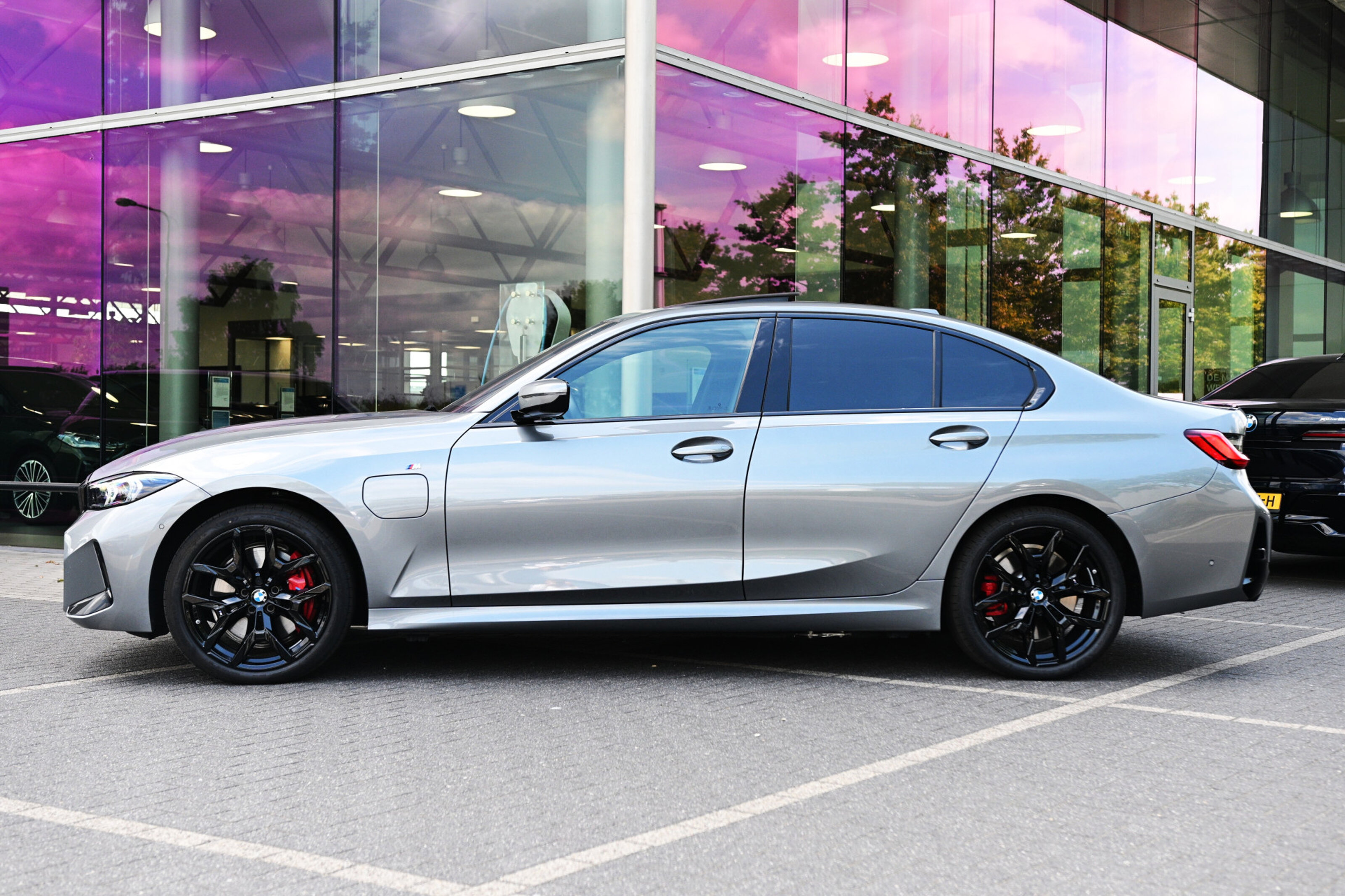 BMW 3 Serie 330e M Sport Automaat
