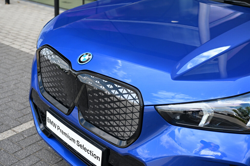 BMW iX1 19
