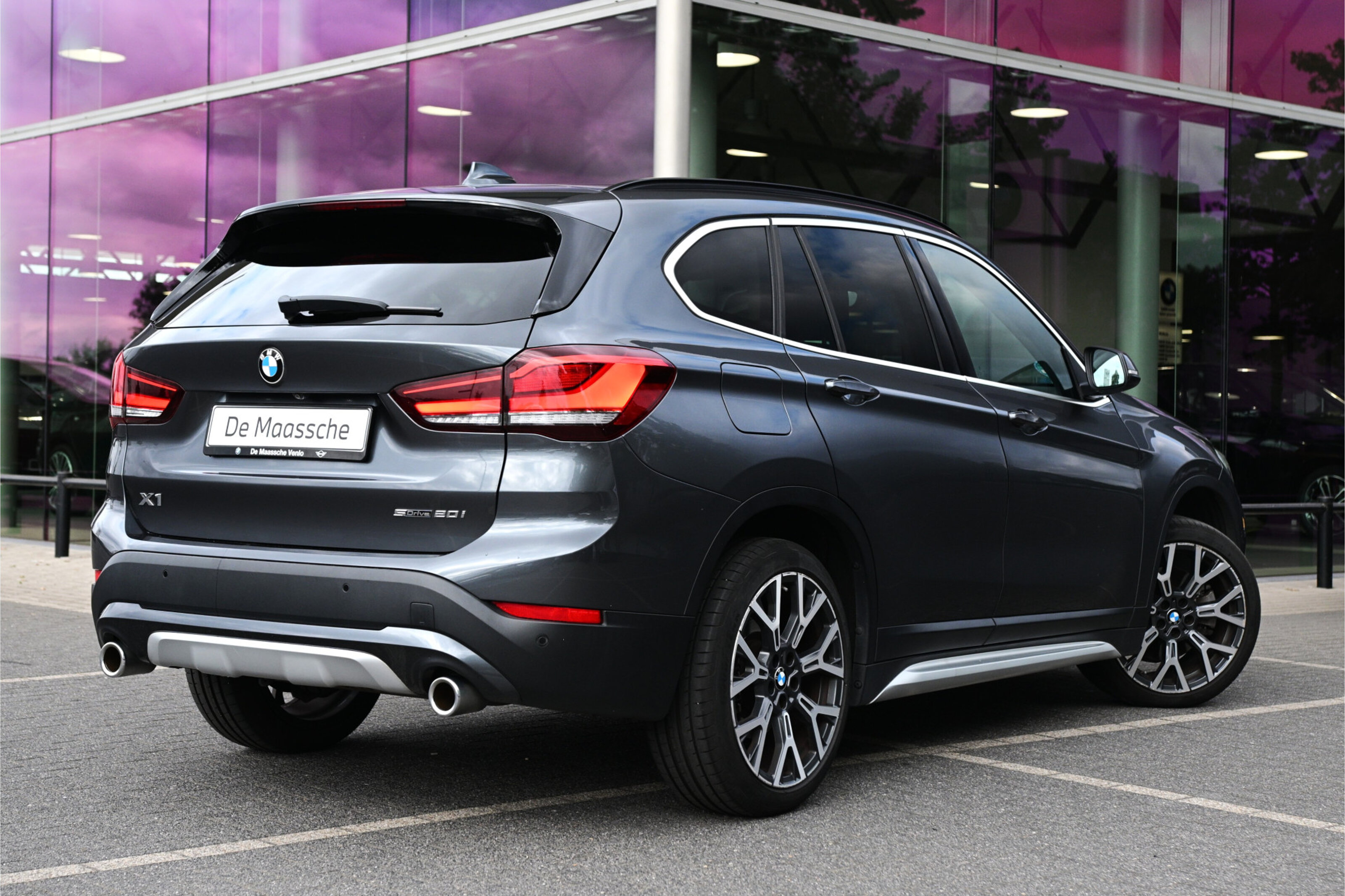 BMW X1 sDrive20i xLine Automaat