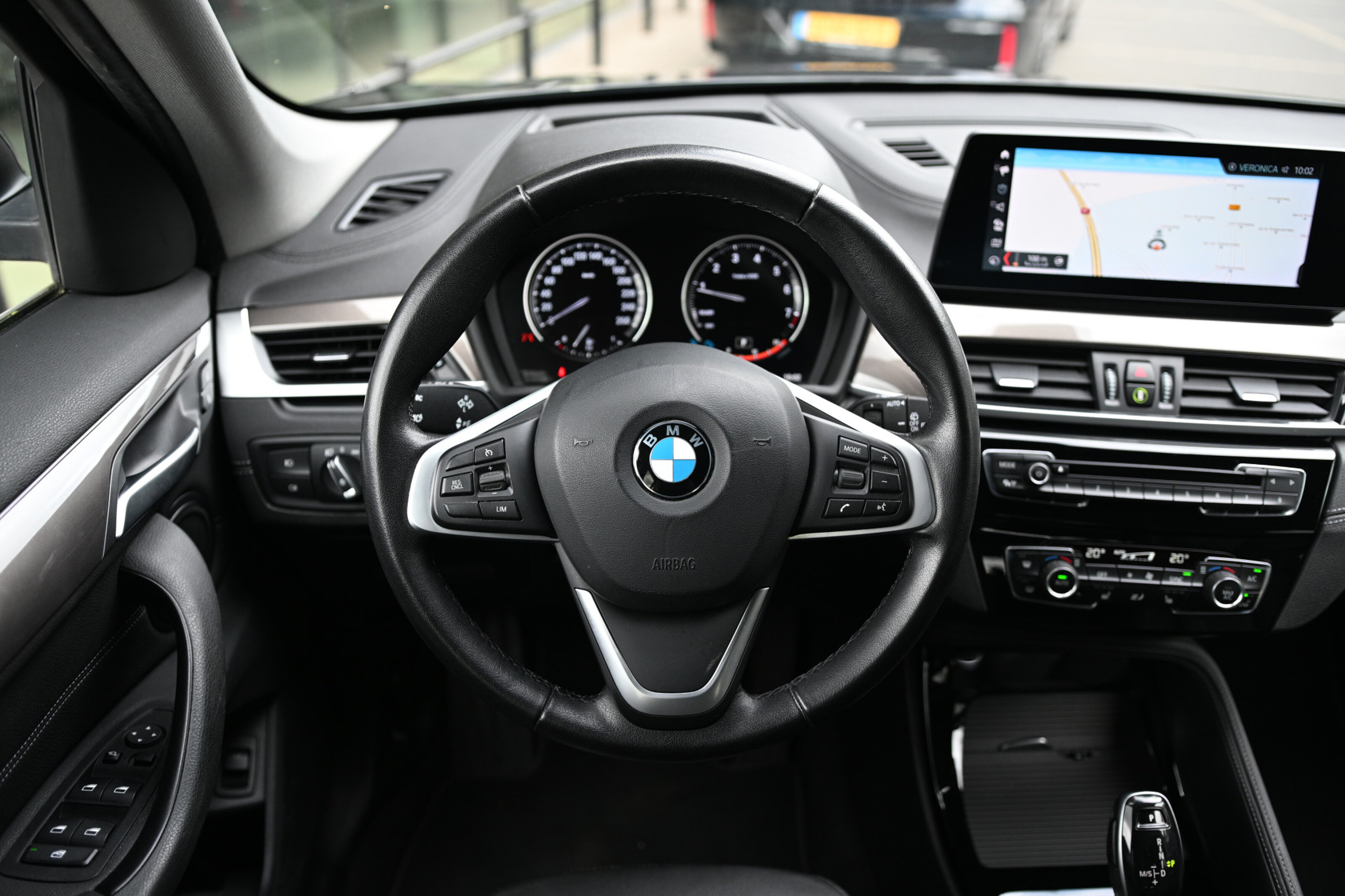 BMW X1 6