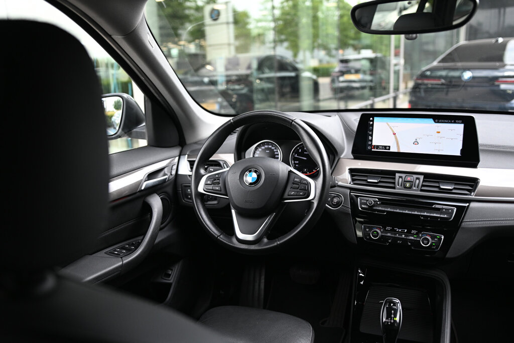 BMW X1 8