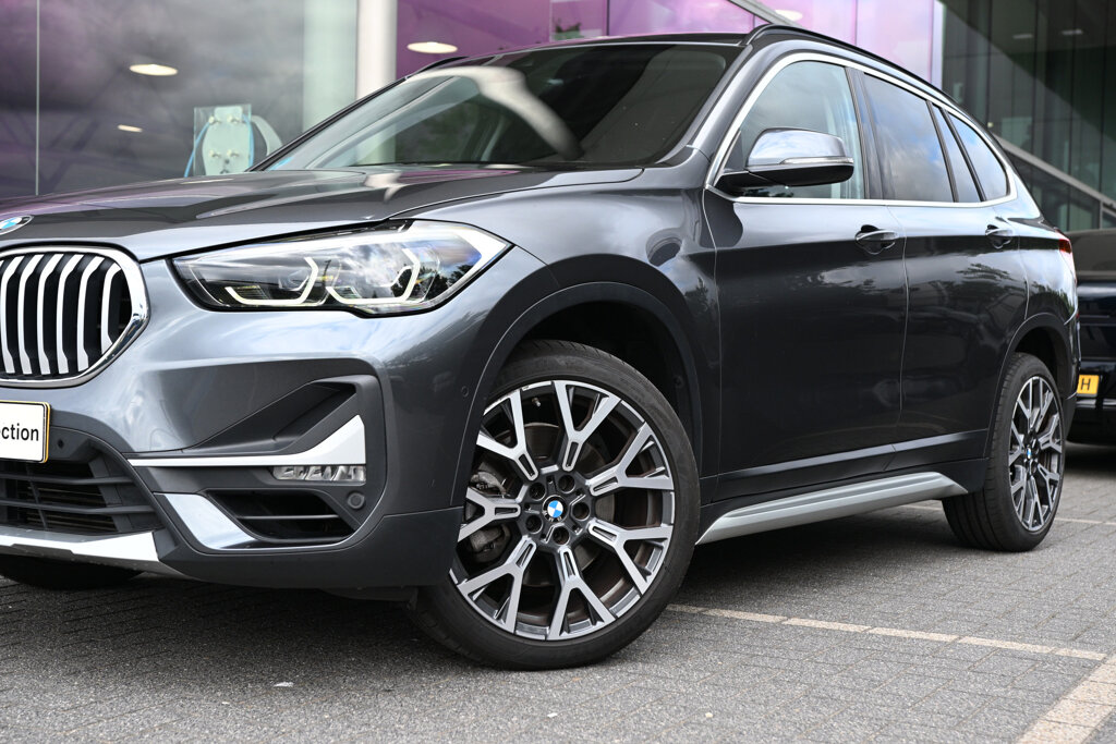 BMW X1 18