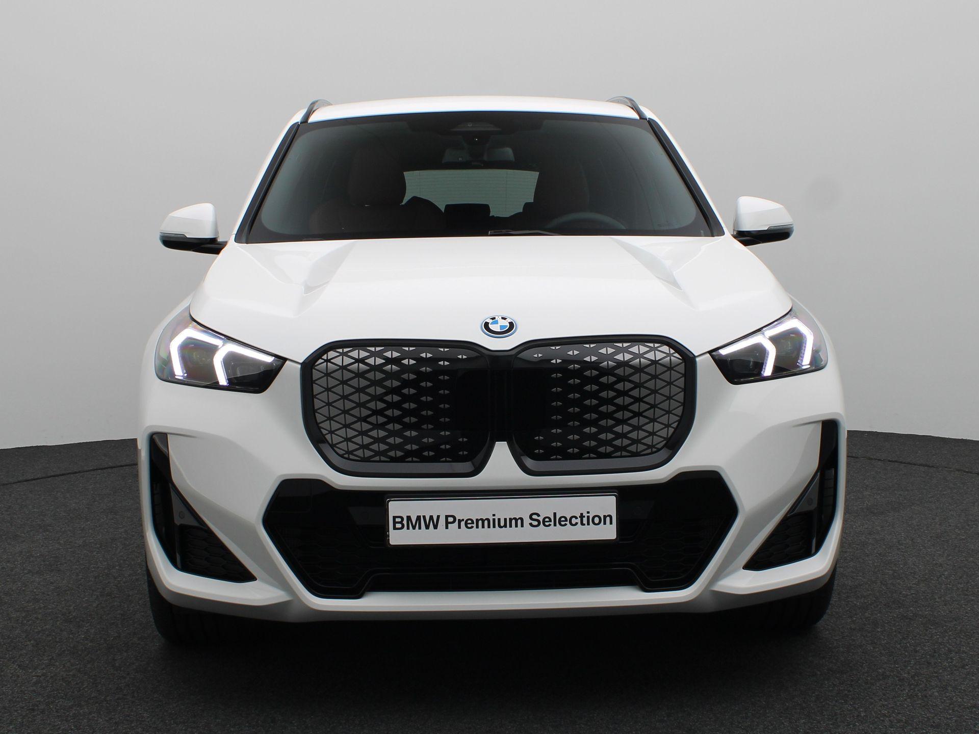 BMW iX1 eDrive20 - Afbeelding 3