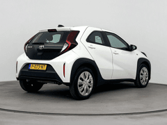 Toyota Aygo X 1.0 VVT-i MT PLAY - Afbeelding 2