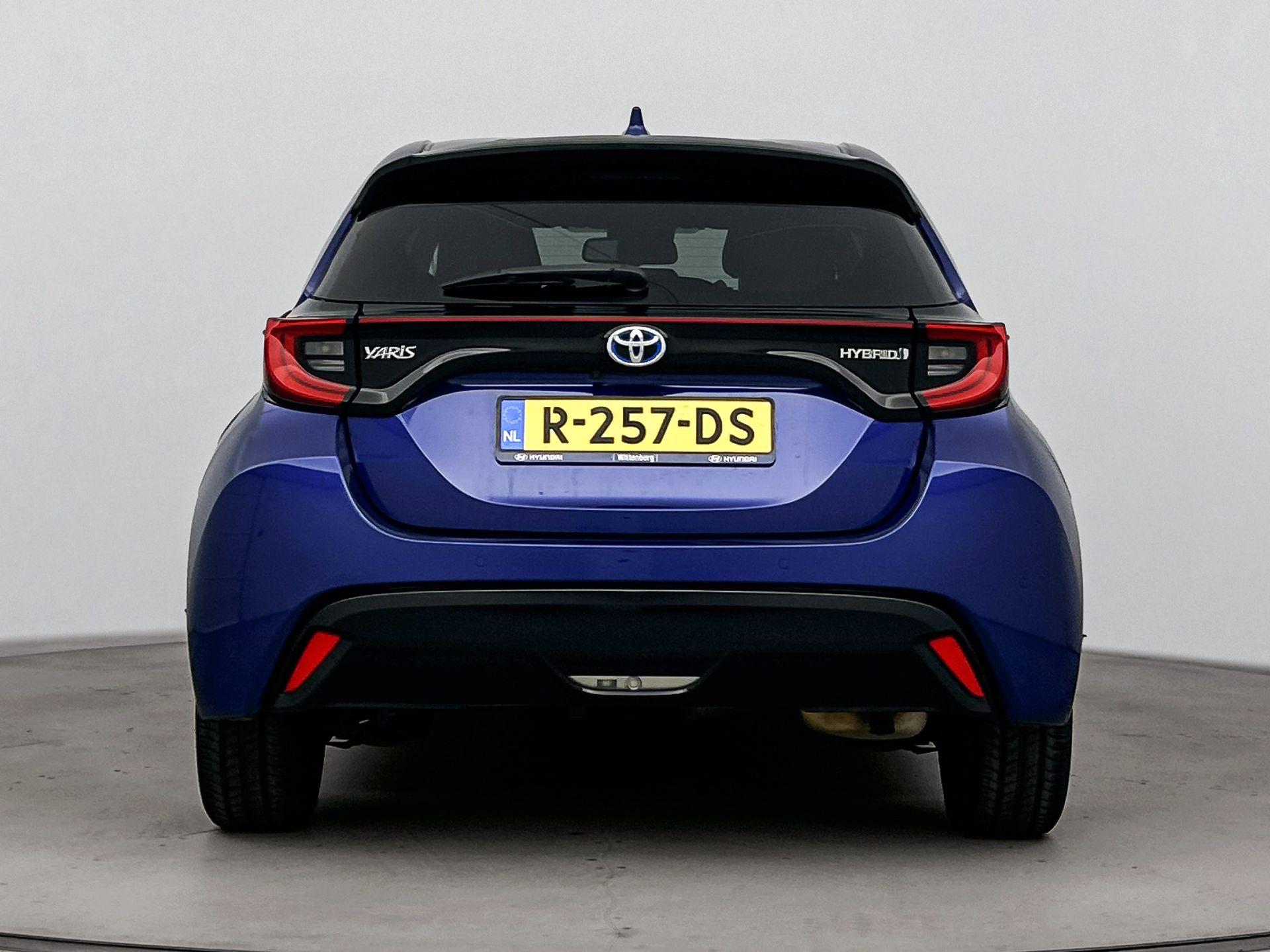 Toyota Yaris 1.5 HYBRID EXECUTIVE - Afbeelding 5
