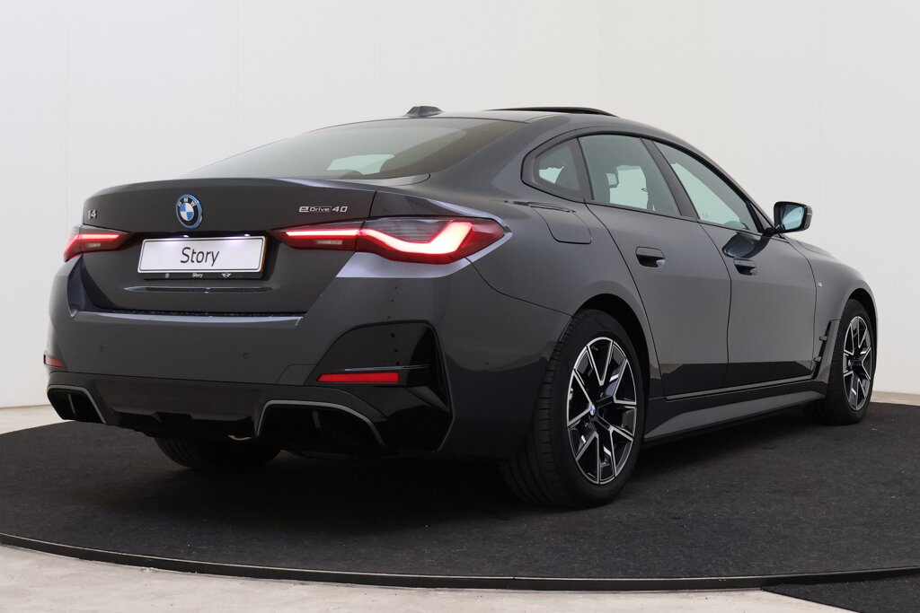 BMW i4 2