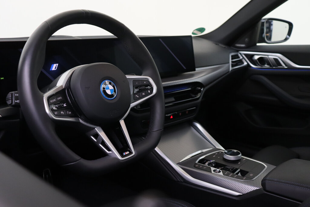 BMW i4 3