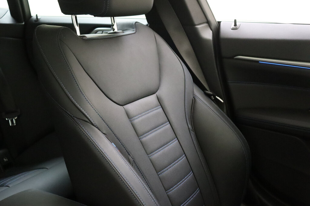 BMW i4 20