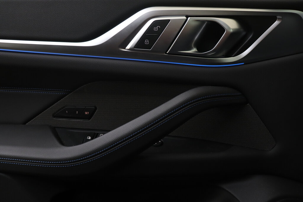 BMW i4 44