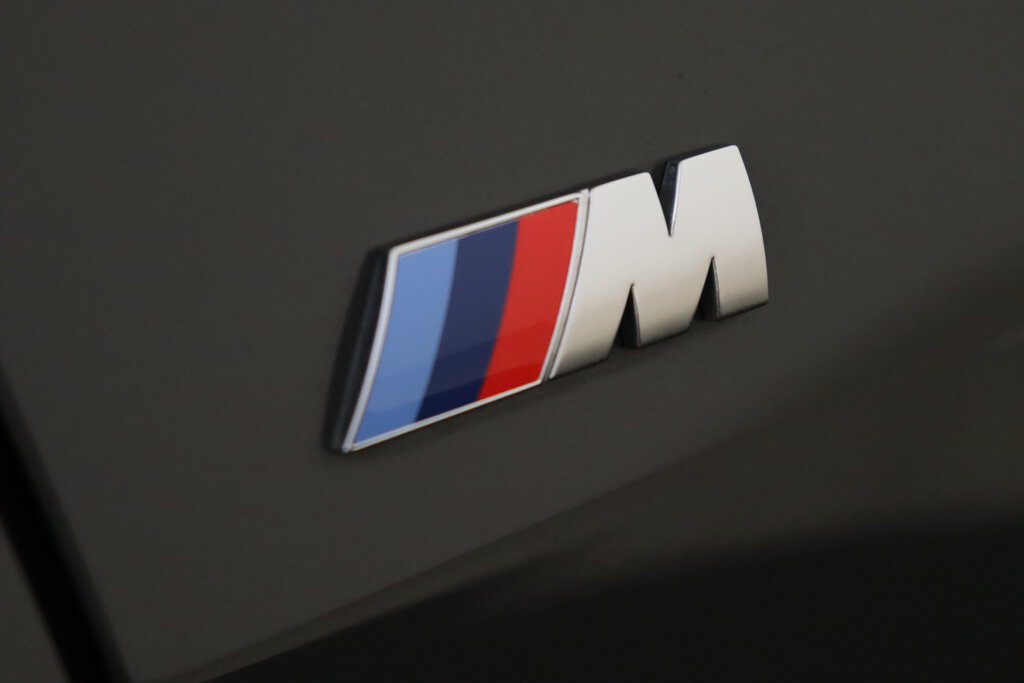 BMW i4 62