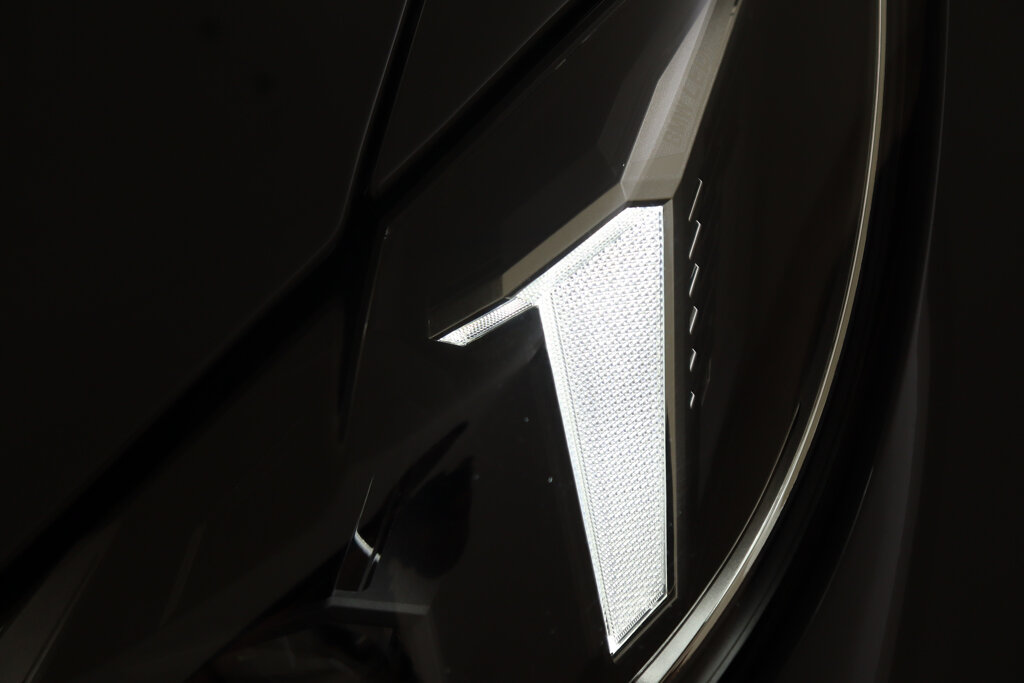 BMW i4 69