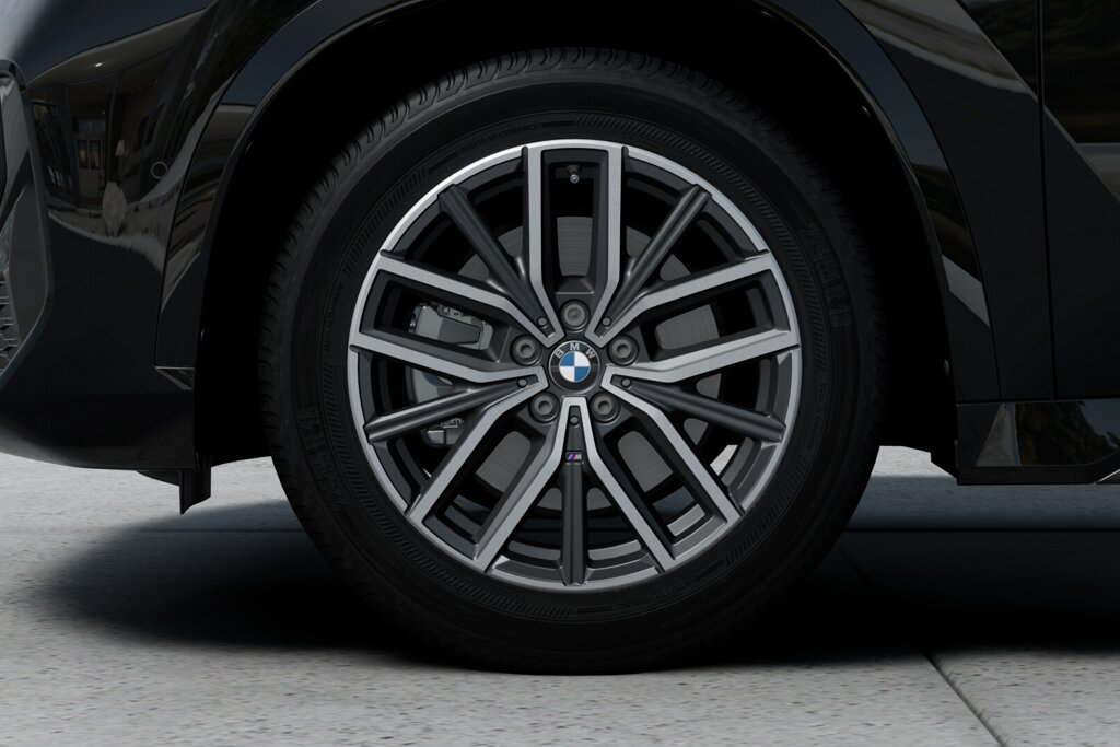 BMW iX1 6