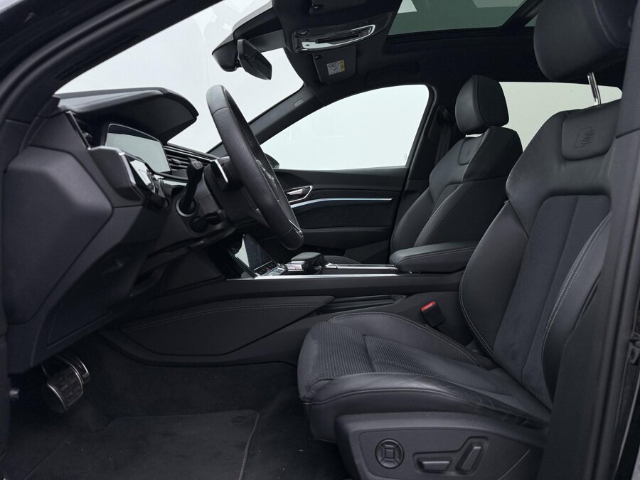 Audi Q8 e-tron 55 quattro 408 PK S-Line Competition 115 kWh