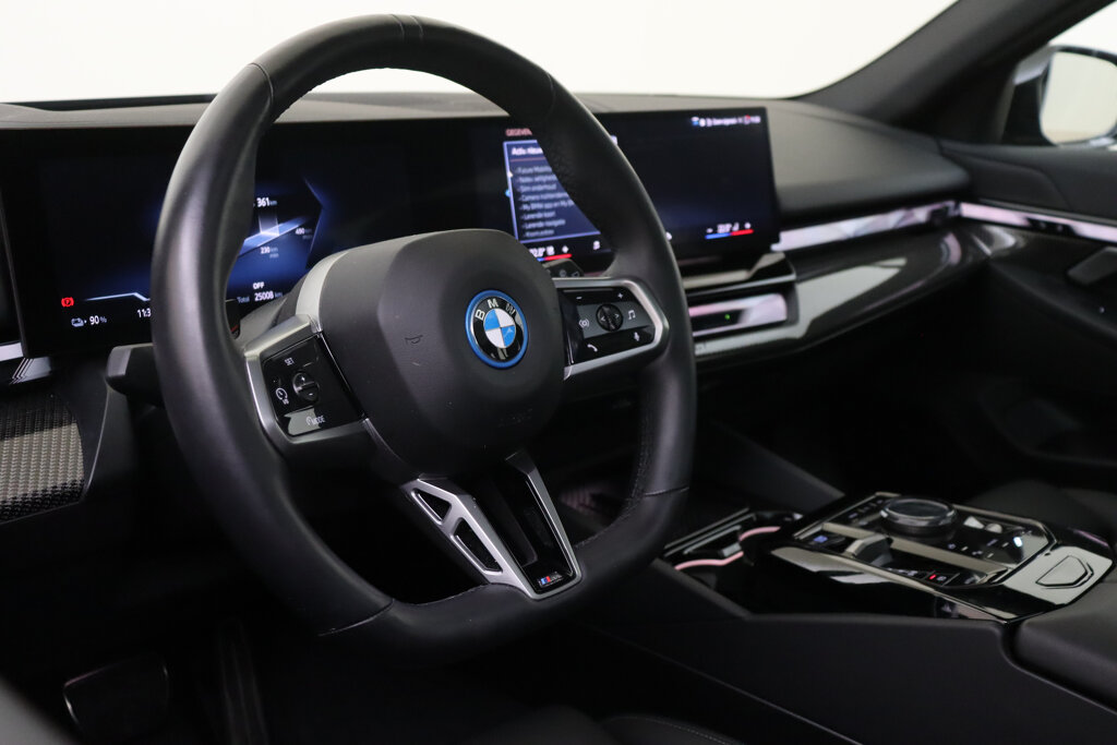 BMW i5 3