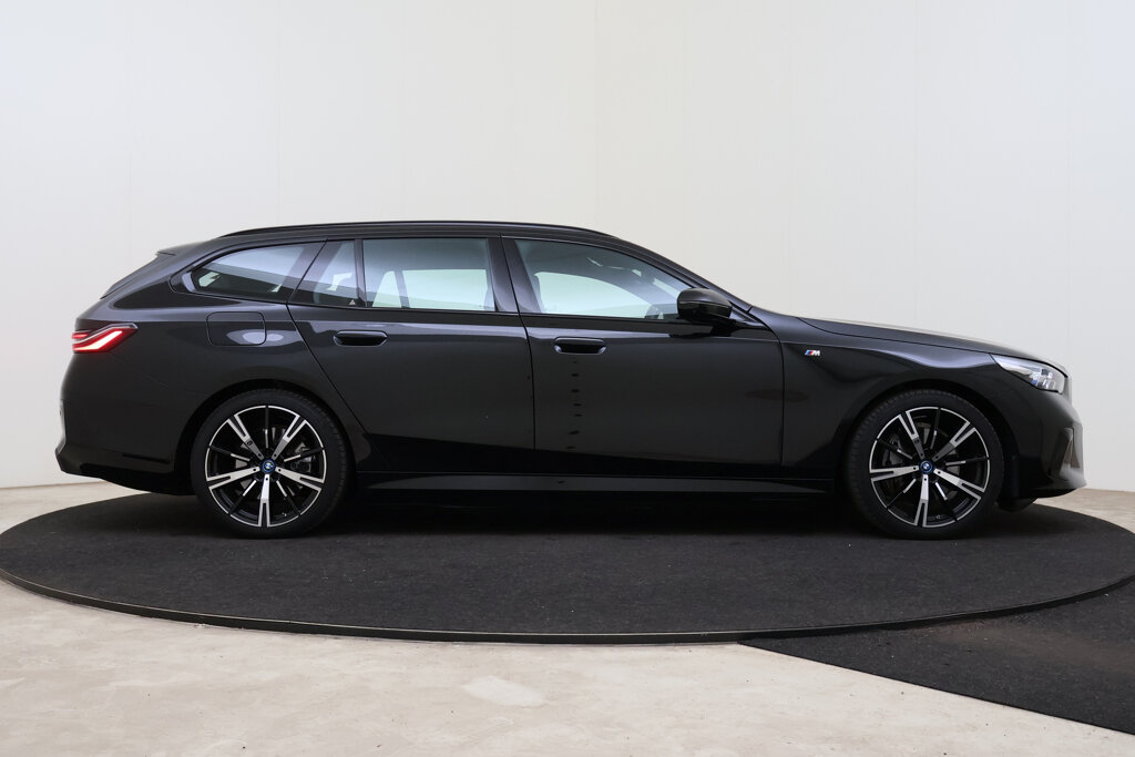 BMW i5 7
