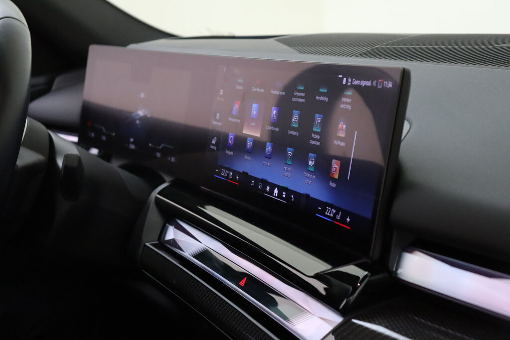BMW i5 18
