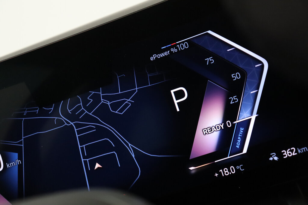 BMW i5 41
