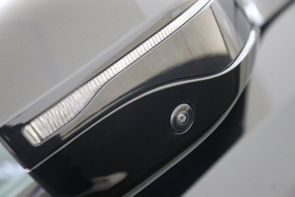 BMW i5 60