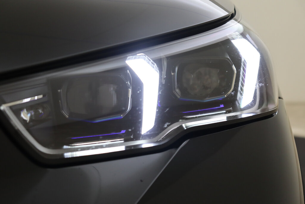 BMW i5 67