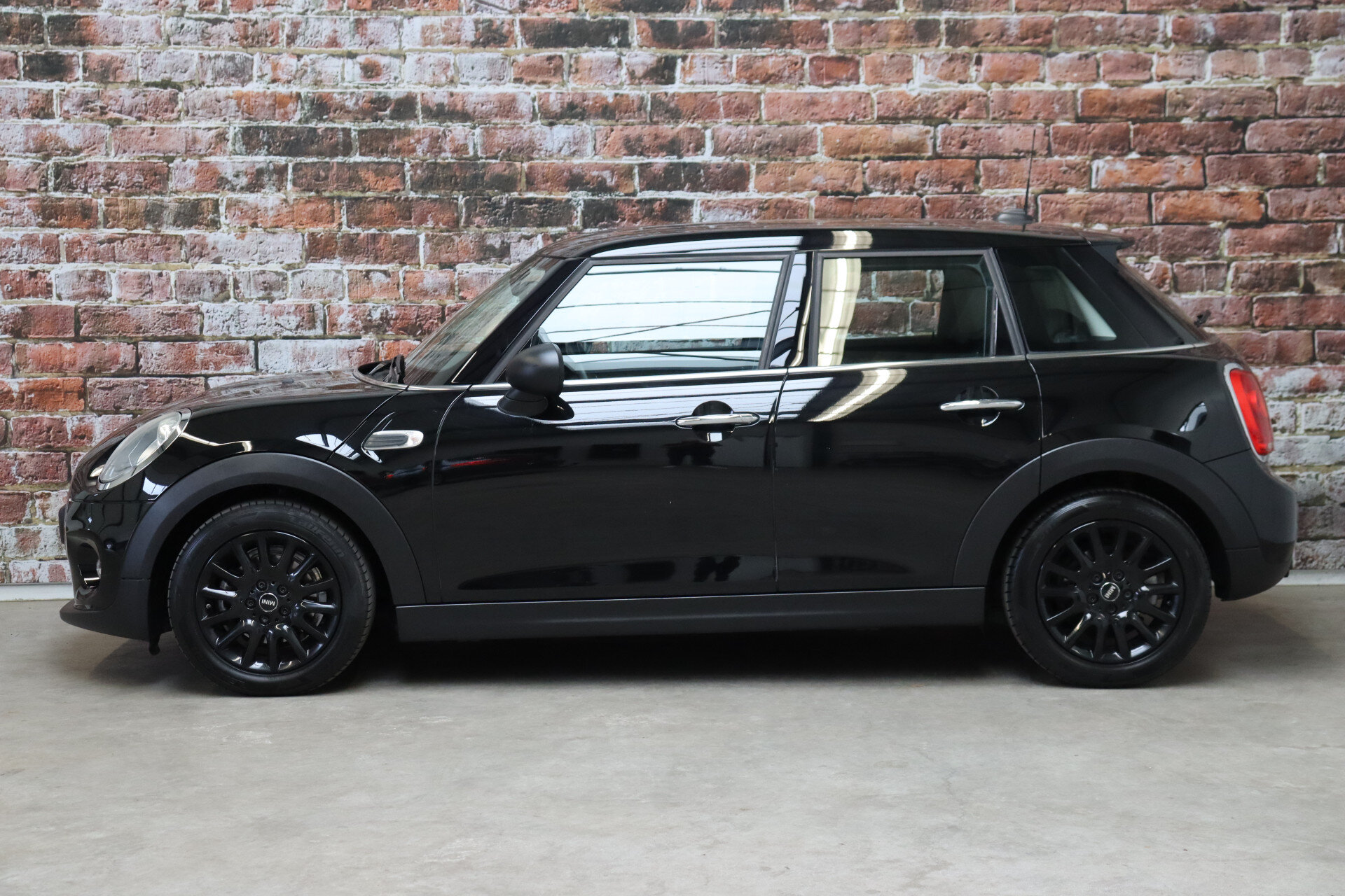 MINI One Hatchback Business 5 deurs - Afbeelding 3