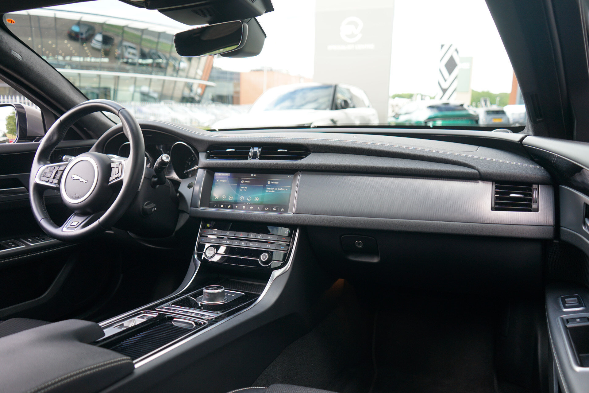 Jaguar XF Sportbrake 2.0t R-Sport - Afbeelding 3