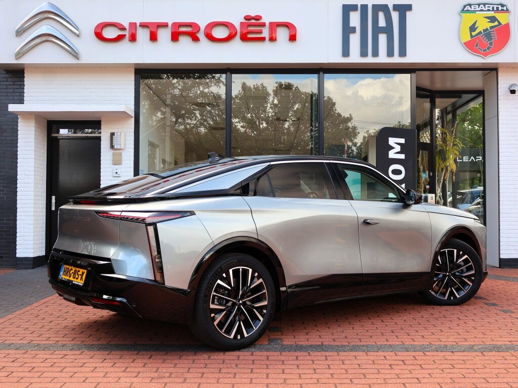 DS N°8 EV 73,7 kWh 230PK Étoile, Rijklaarprijs | Panoramadak | Stoelventilatie | Leder | Focal Audio - Afbeelding 4