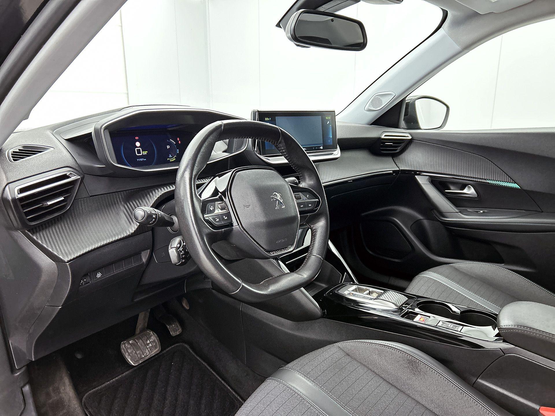 Peugeot e-2008