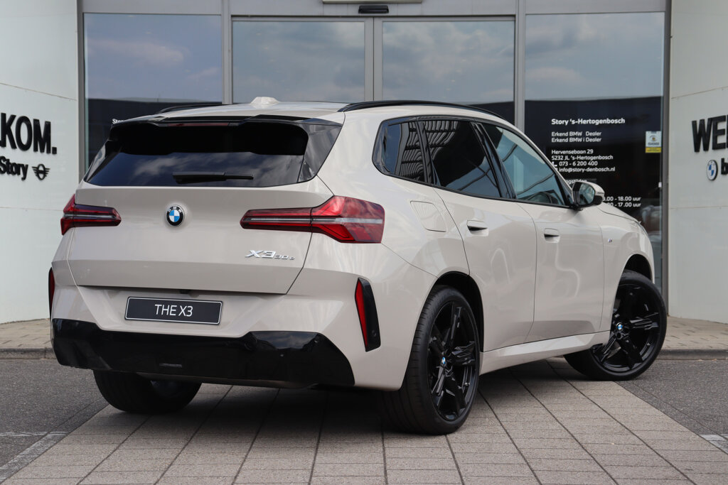 BMW X3 7