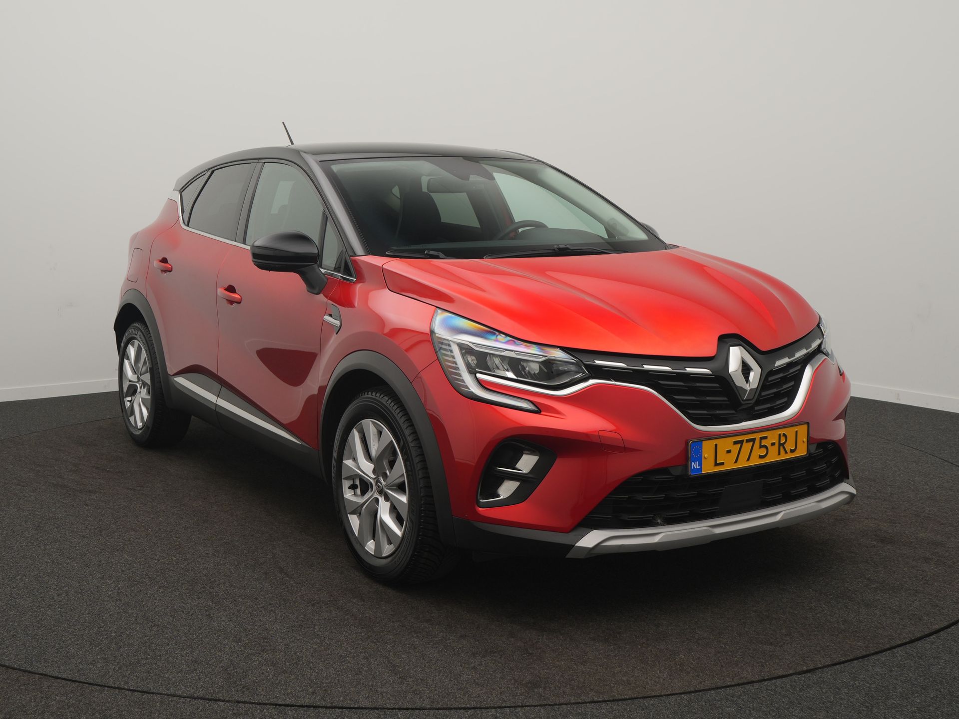 Renault Captur 1.3 TCe 140 Intens EDC - Afbeelding 2