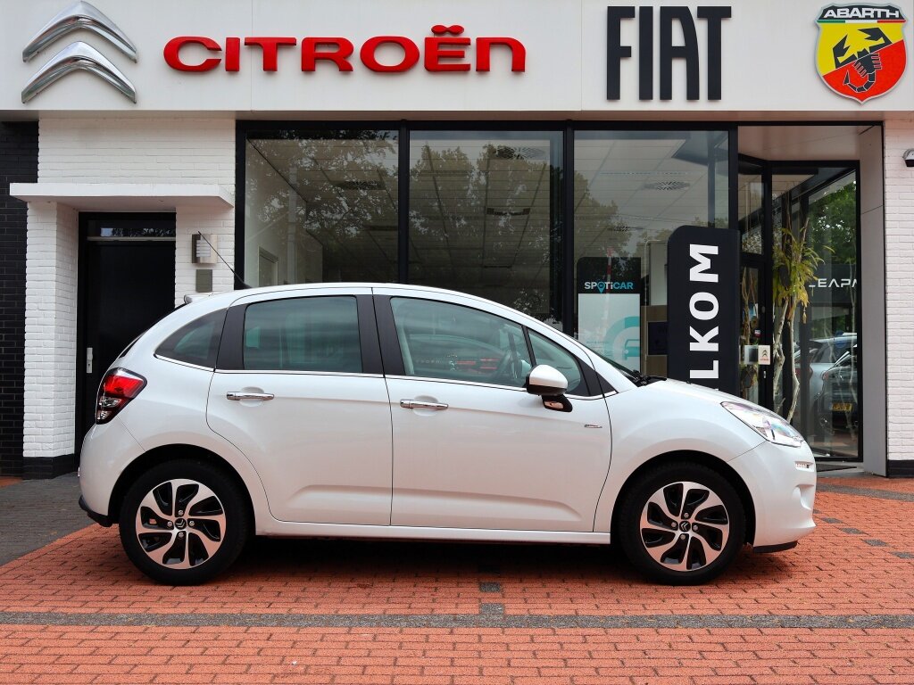 Citroën C3 PureTech S&S 82PK ETG5 Automaat Exclusive, Rijklaarprijs | Climate Control | Apple Carplay AndroidAuto| Trekhaak | USB - Afbeelding 3