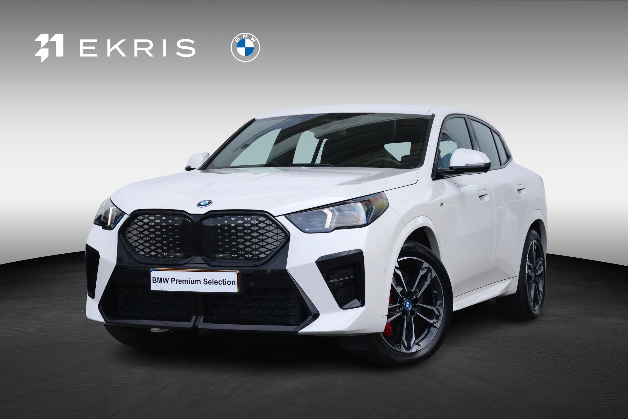 BMW iX2 xDrive30 67 kWh