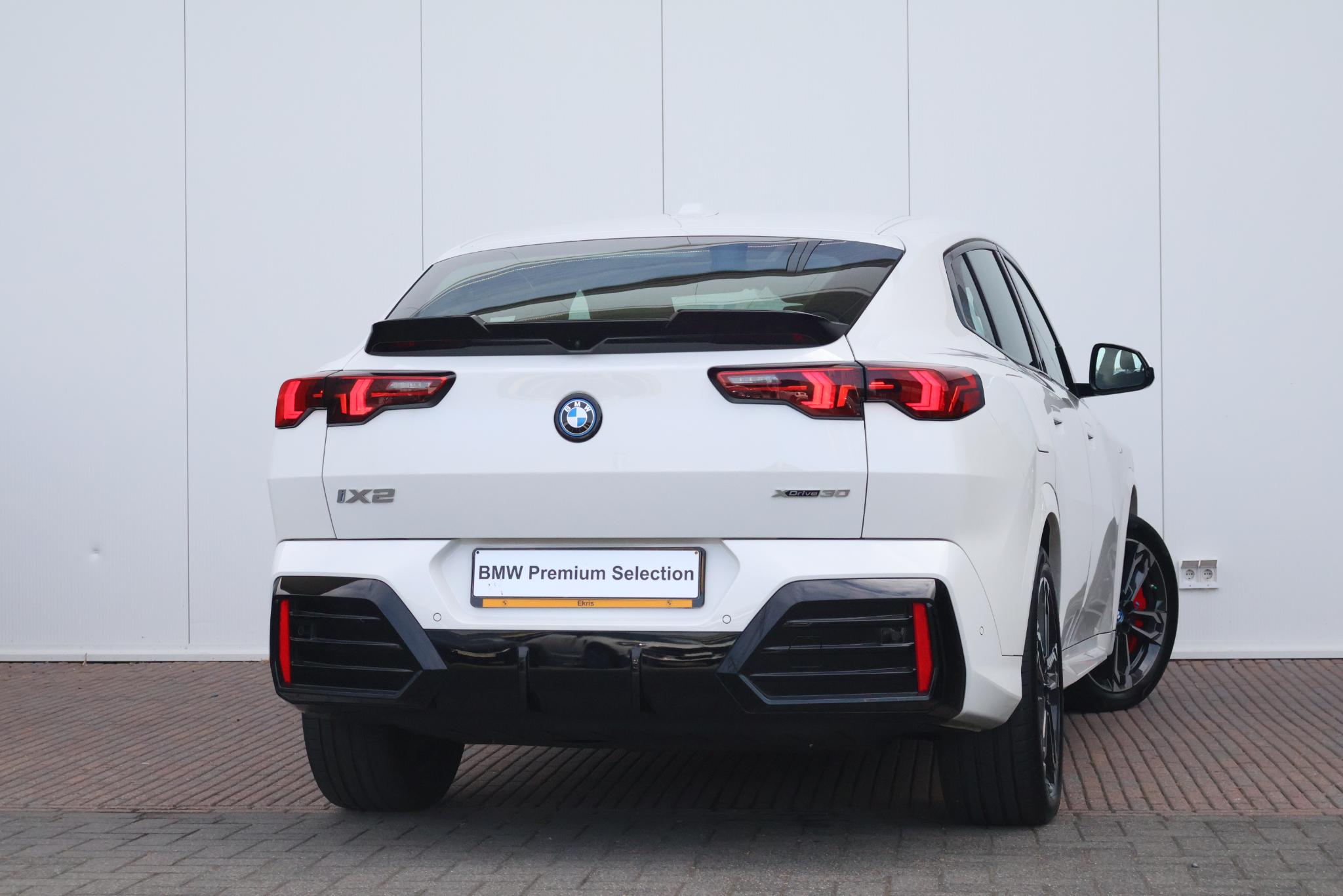 BMW iX2 xDrive30 67 kWh - Afbeelding 2