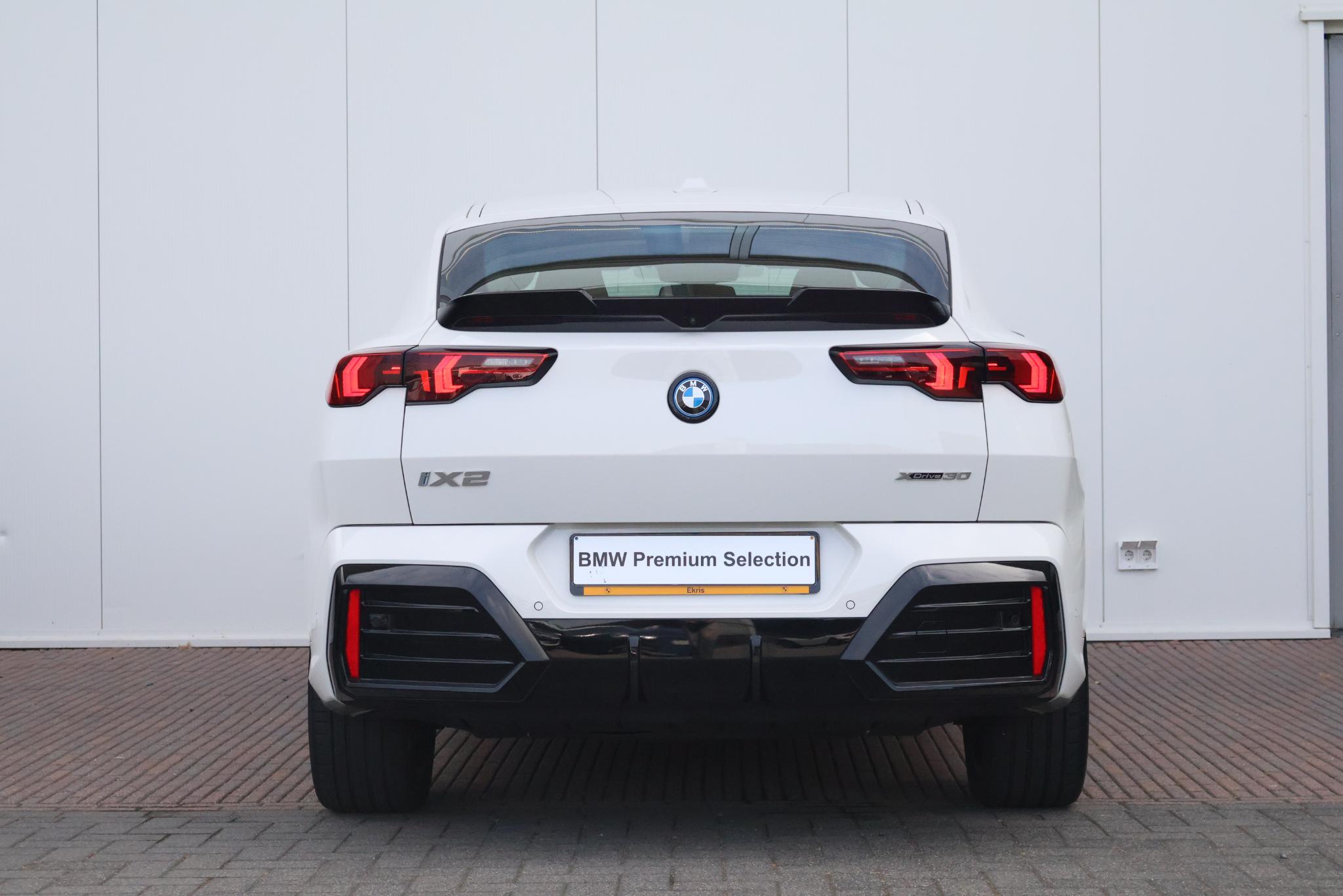 BMW iX2 xDrive30 67 kWh - Afbeelding 4