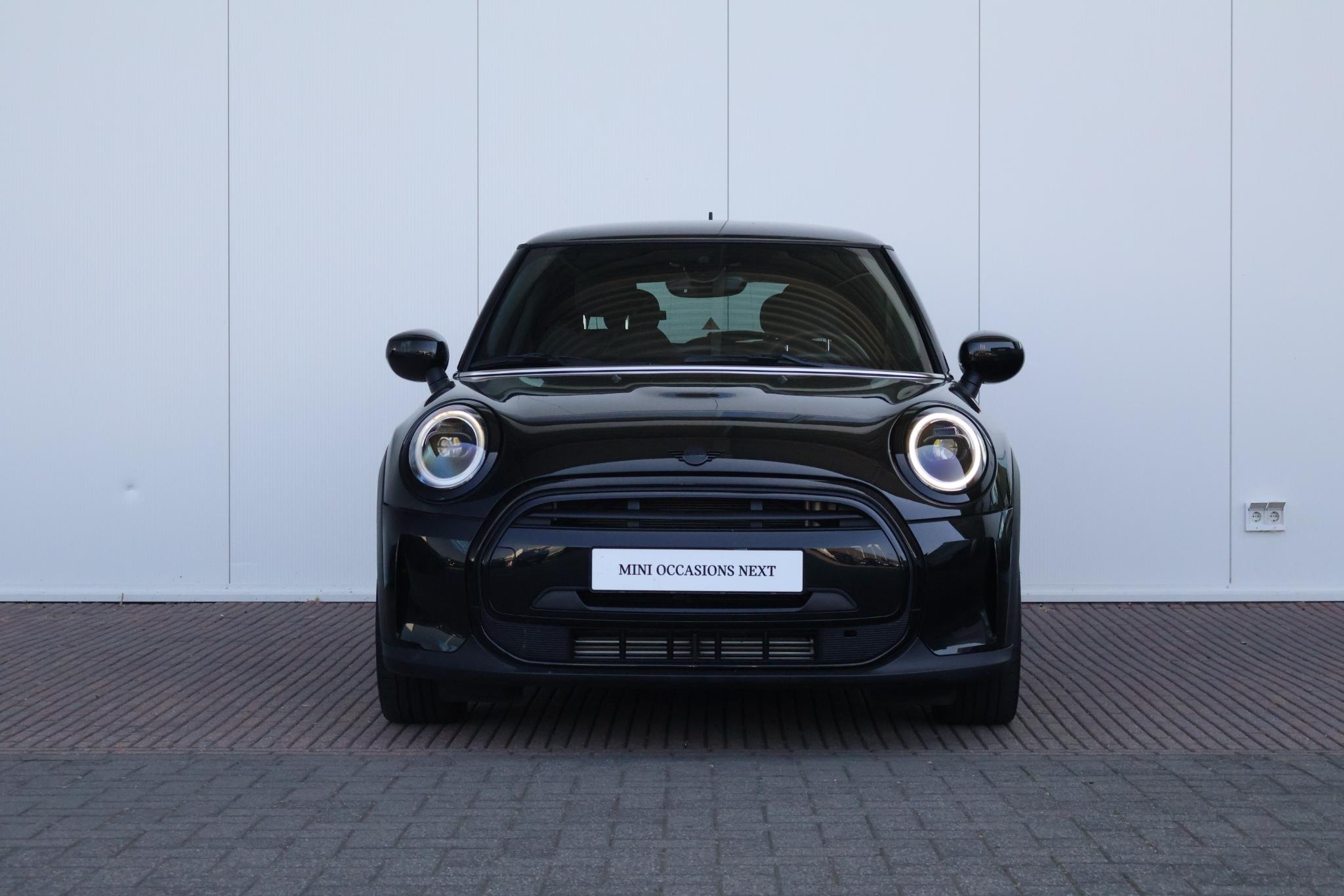MINI 3-Deurs 1.5 Cooper Camden Edition - Afbeelding 3