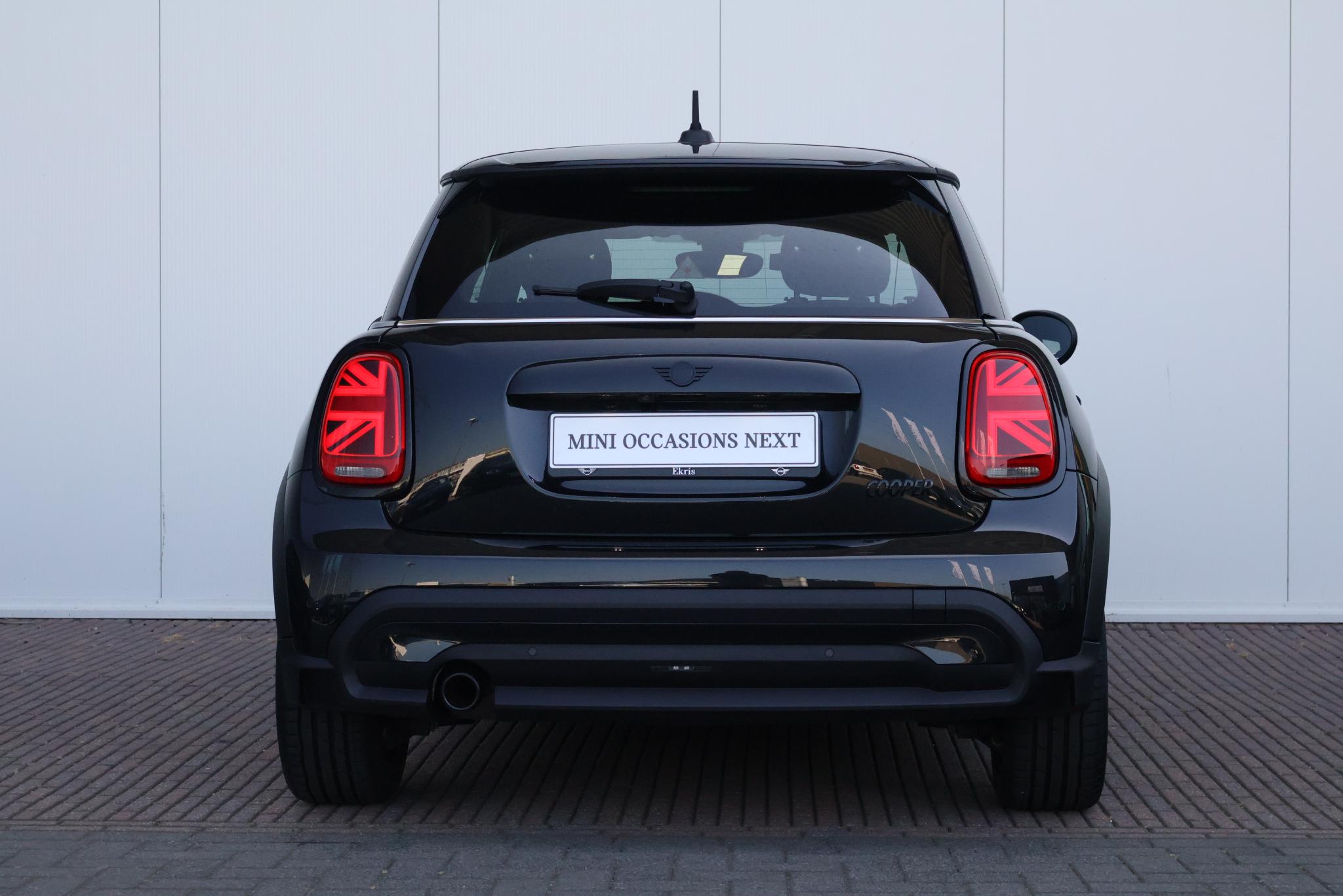 MINI 3-Deurs 1.5 Cooper Camden Edition - Afbeelding 4