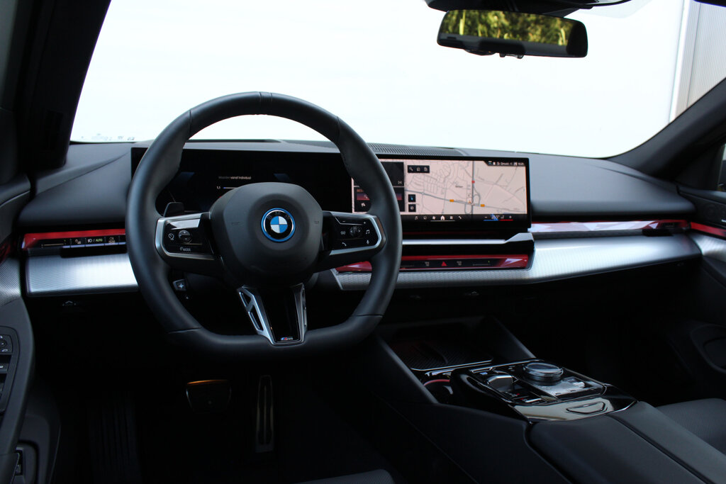BMW i5 11