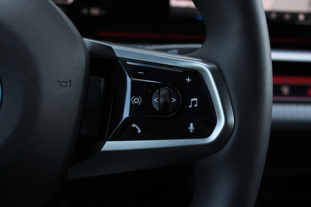 BMW i5 18