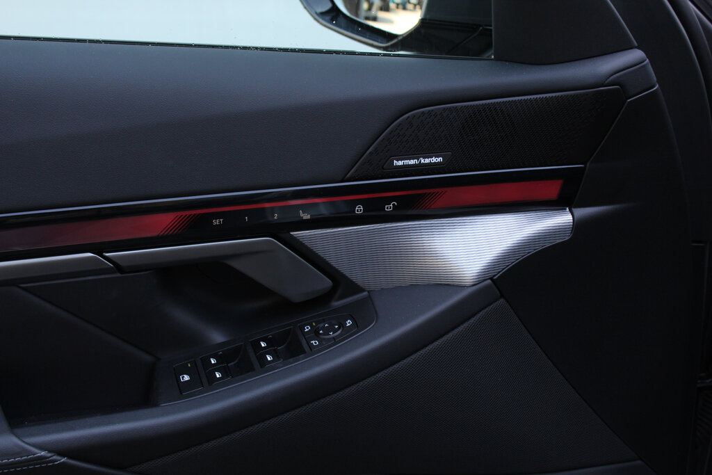 BMW i5 30