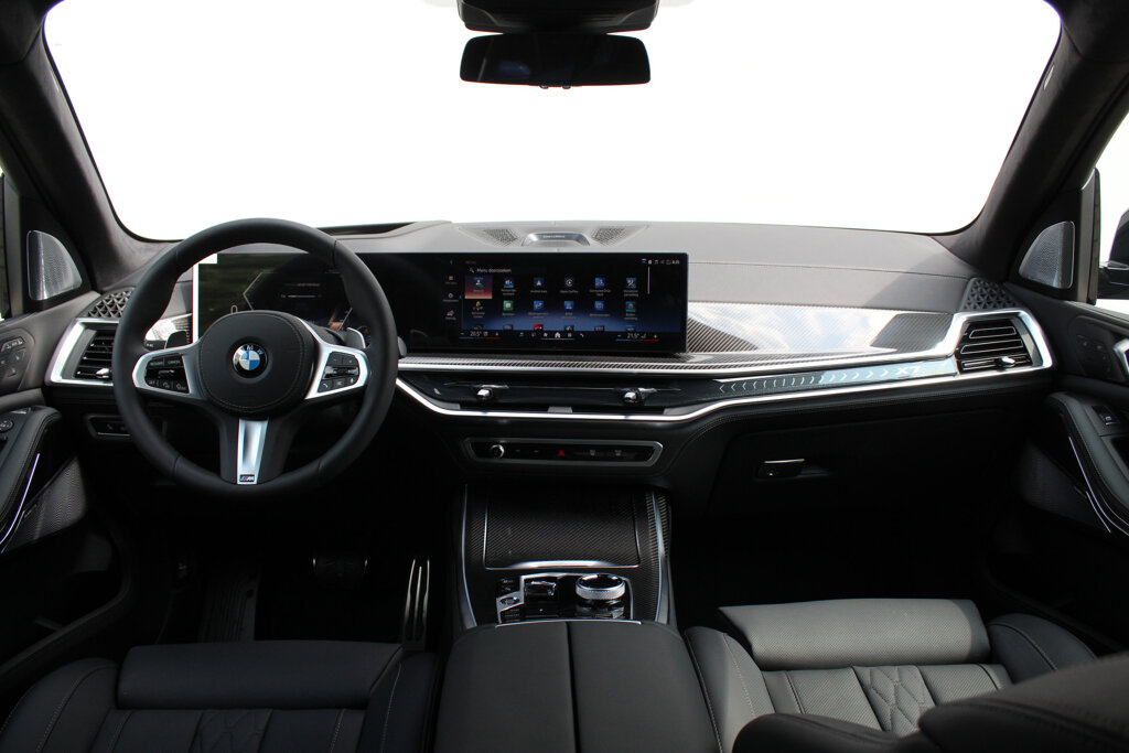 BMW X7 12